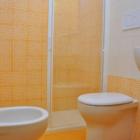 Sea View Flat Few Steps From The بيبيوني